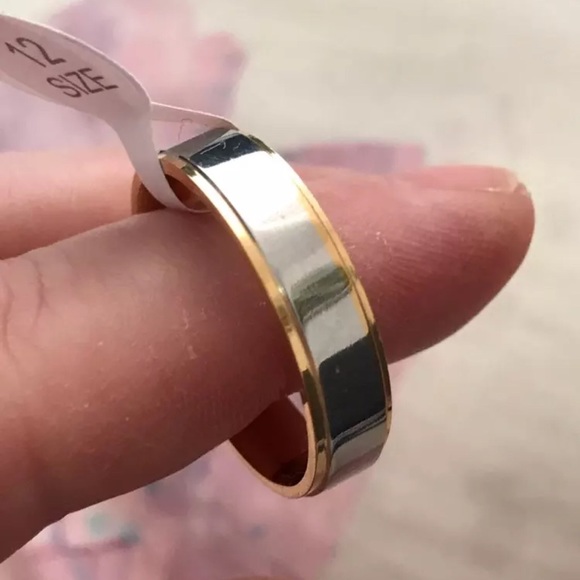 Bride and Groom Wedding Band. - Picture 6 of 8